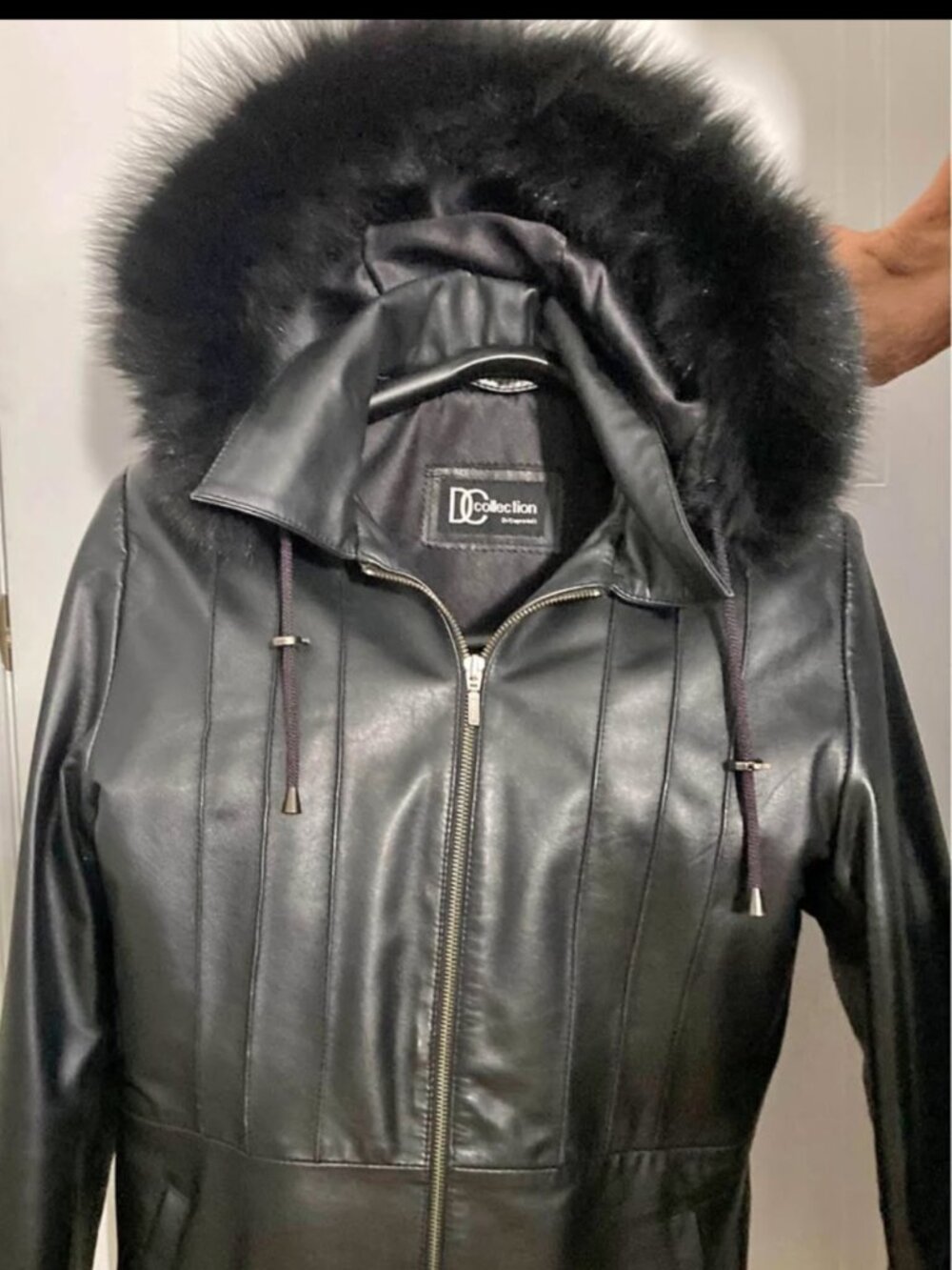 Real lamb skin leather jacket size small women, Hoodie With Real Fox Fur Trim
